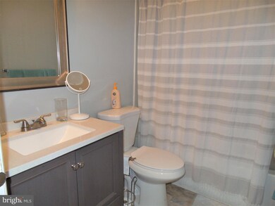 722 Garrison Ct, West Deptford, NJ 08051 - photo 7