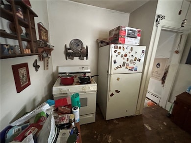 208 Orchard St, Pittsburgh, PA 15225 - photo 6