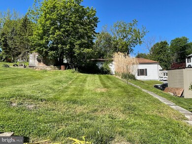 202 S And k St, Spring City, PA 19475 - photo 3