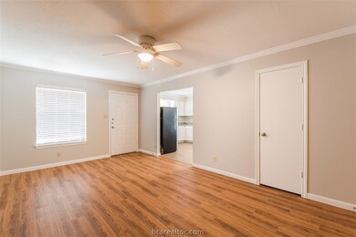 2100 Southwood Dr unit 23, College Station, TX 77840 - photo 6