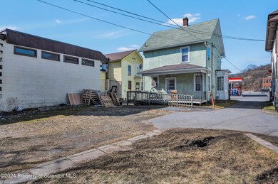 1342 Providence Rd (Top Floor), Scranton, PA 18508 - photo 5