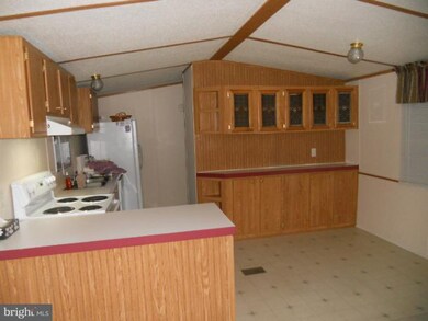 6 Clearlake Ln, Middle River, MD 21220 - photo 7