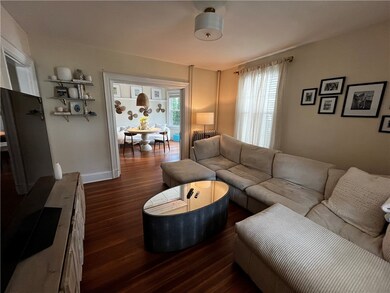 11 Brooks Ave unit 1, Newport, RI 02840 - photo 3