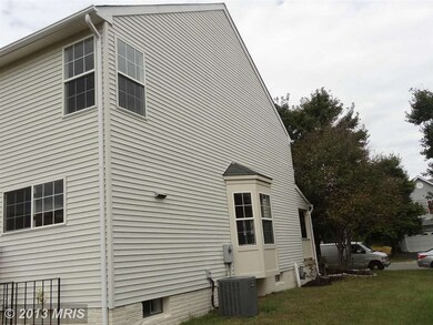 17016 Cass Brook Ln, Woodbridge, VA 22191 - photo 3