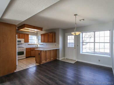 19507 E 37th St S, Broken Arrow, OK 74014 - photo 6