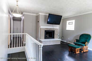 1607 Holly Way, Lansing, MI 48910 - photo 6