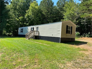 1562 Buckford Rd, Asheboro, NC 27205 - photo 2