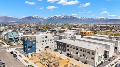 11054 S Lake Run Rd, South Jordan, UT 84009 - photo 2