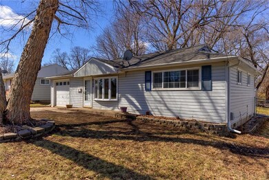 6106 SW 15th St, Des Moines, IA 50315 - photo 5