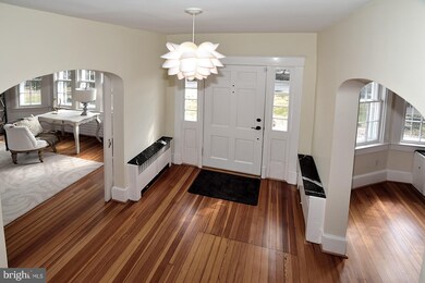 2468 Buckelew Dr, Falls Church, VA 22046 - photo 7