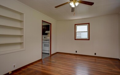 Living Room (3)