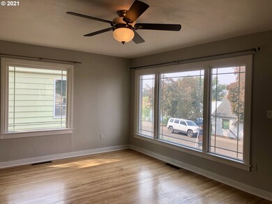 924 SW Goodwin Place, Pendleton, OR 97801 - photo 3