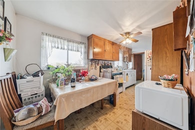 2033 Bushy Run Rd, Jeannette, PA 15644 - photo 4