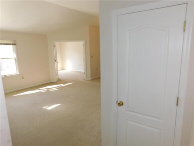 113 Lindfield Cir, Macungie, PA 18062 - photo 4