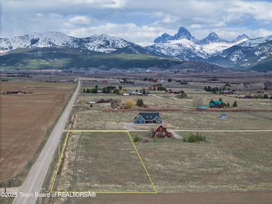 3978 Whitney Dr_For MLS-3