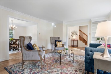 Living Room W/ New Paint, Hardwood Floors, Lots of