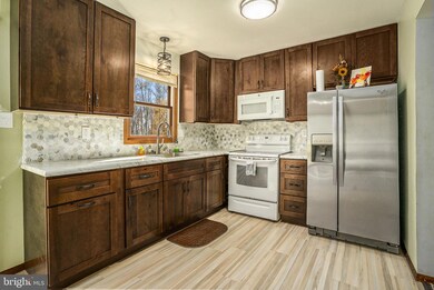 131 Red Oak Dr, Boyertown, PA 19512 - photo 7