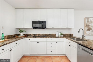 2086 Lake Audubon Ct, Reston, VA 20191 - photo 5