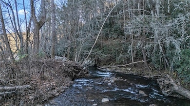 7821 N Nc Highway 16, Millers Creek, NC 28651 - photo 2