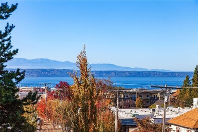 530 Dayton St unit 301, Edmonds, WA 98020 - photo 2