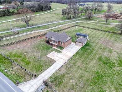 1430 Highway 64 W, Shelbyville, TN 37160 - photo 2