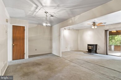 1145 Pheasant Dr N, Carlisle, PA 17013 - photo 5