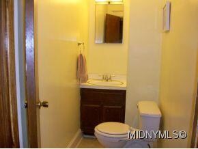 1/2 Bath