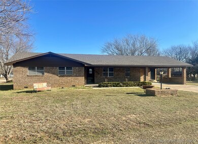 130 W Gist, Roff, OK 74865 - photo 3