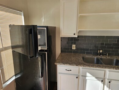 2825 Cromwell St unit C, Houston, TX 77093 - photo 5