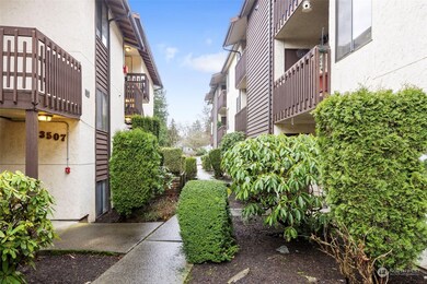 3505 S 160th St unit B3, Seatac, WA 98188 - photo 2