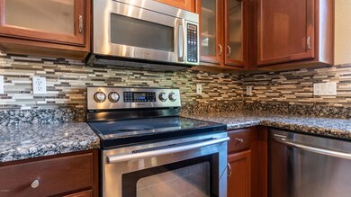 932 S Gardner DR-19