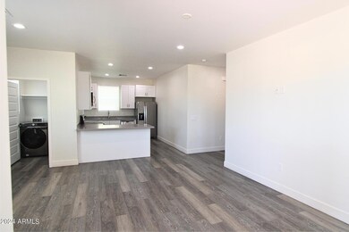 1319 E Purdue Ave unit A, Phoenix, AZ 85020 - photo 2