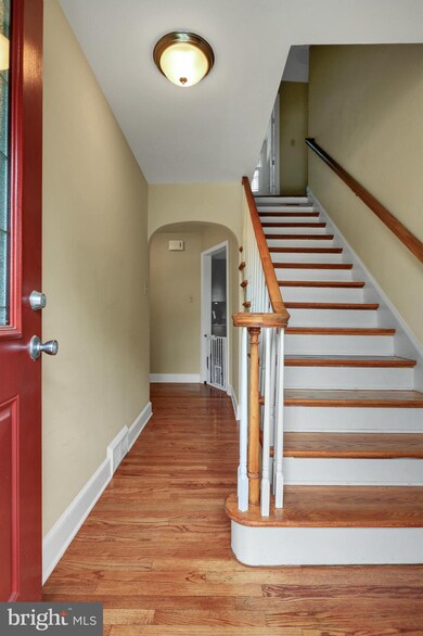 210 Calvert Terrace, Hagerstown, MD 21742 - photo 3