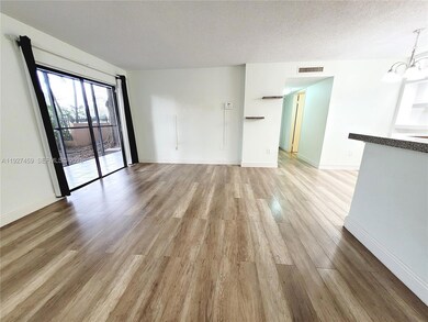 18815 NW 62nd Ave unit 11110, Hialeah, FL 33015 - photo 4