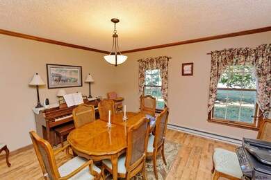 2 Summer St, Troy, NY 12180 - photo 2