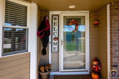 3324 SW 47th Ct, Topeka, KS 66610 - photo 3