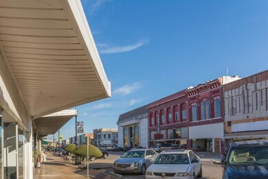 416 W Main St, Denison, TX 75020 - photo 3