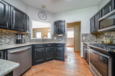 1730_Tanager_Lane_06