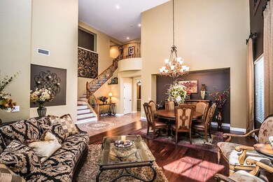 5 - Dramatic view of the stairs