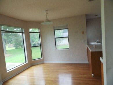 FORMAL DINING