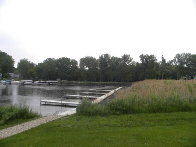 8300 Reva Bay Ln unit SLIP5, Fox Lake, IL 60020 - photo 4