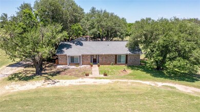 716 W 3rd St, Eddy, TX 76524 - photo 2