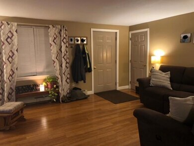 Livingroom unit 1