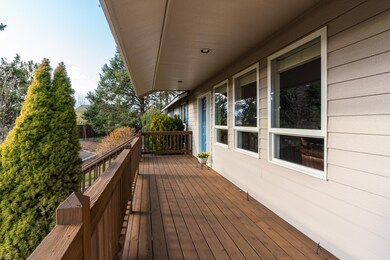 63558 Boyd Acres Rd, Bend, OR 97701 - photo 5