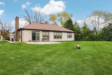 16 Fox Ct W, Buffalo Grove, IL 60089 - photo 4