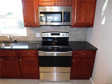 7220 Woody Knoll Dr, Slatington, PA 18080 - photo 7