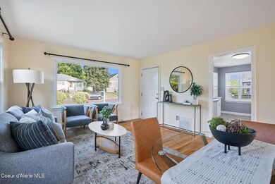 Inside-Spokane-Walnut-6