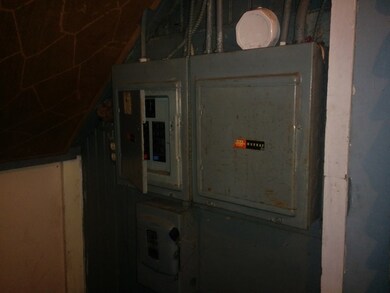 3077 N Elbridge Ave, Chicago, IL 60618 - photo 7