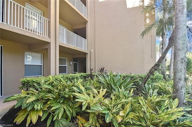 View of apartment building / complex