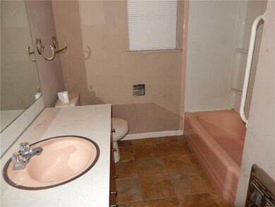 908 S Janelle Ave, Fayetteville, AR 72701 - photo 5